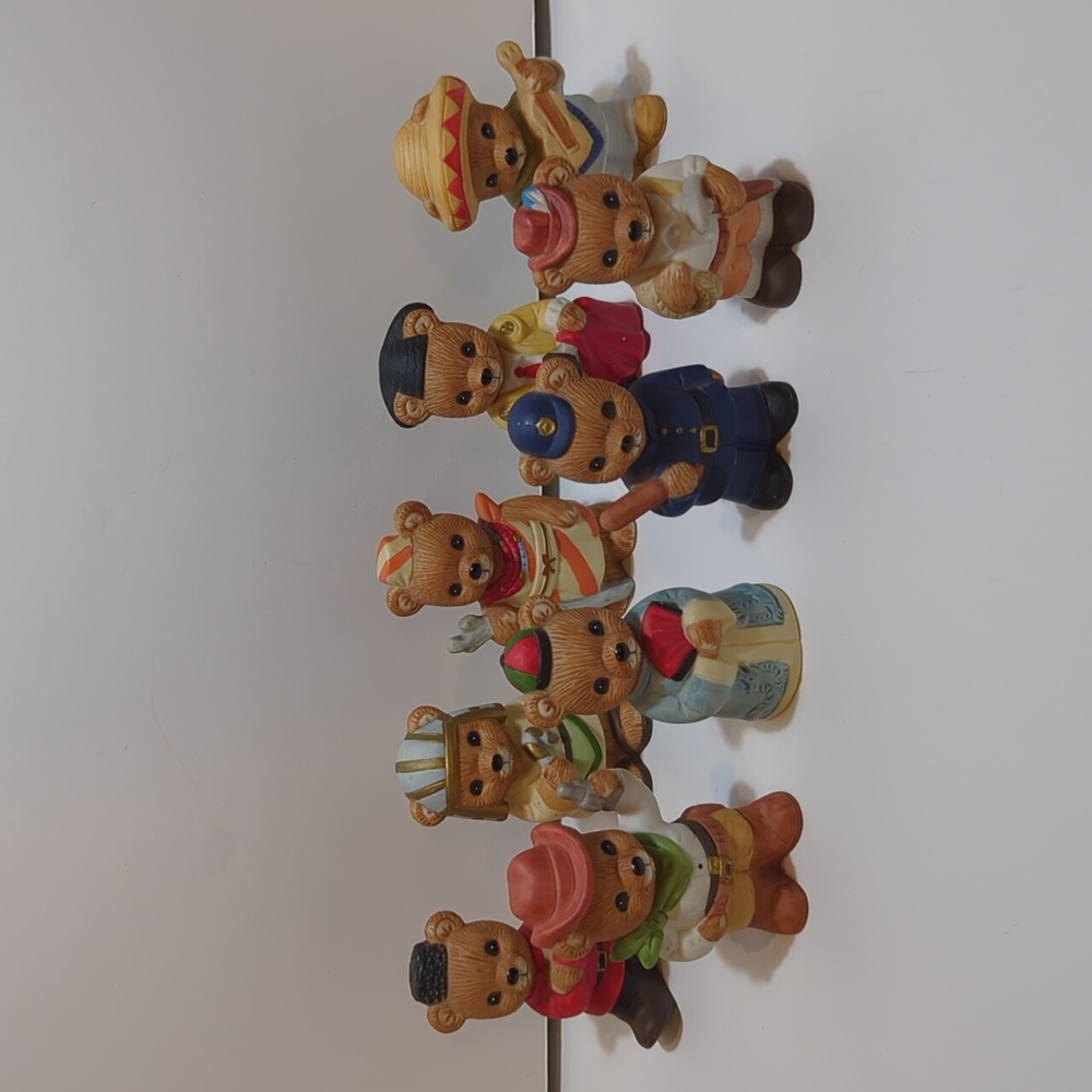 HOMCO Home Interiors Bear Figurines 9 International 1406